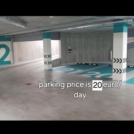 Happy Inn Gold Studio, Self Check-In, Parking In The Underground Garage VNO Extérieur photo