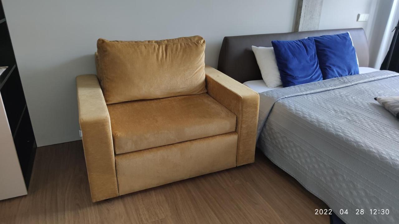 Happy Inn Gold Studio, Self Check-In, Parking In The Underground Garage VNO Extérieur photo