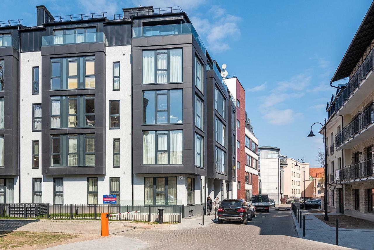 Happy Inn Gold Studio, Self Check-In, Parking In The Underground Garage VNO Extérieur photo