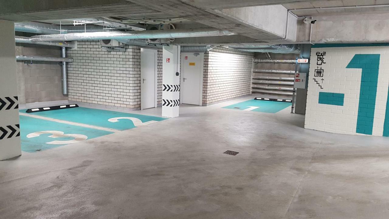 Happy Inn Gold Studio, Self Check-In, Parking In The Underground Garage VNO Extérieur photo