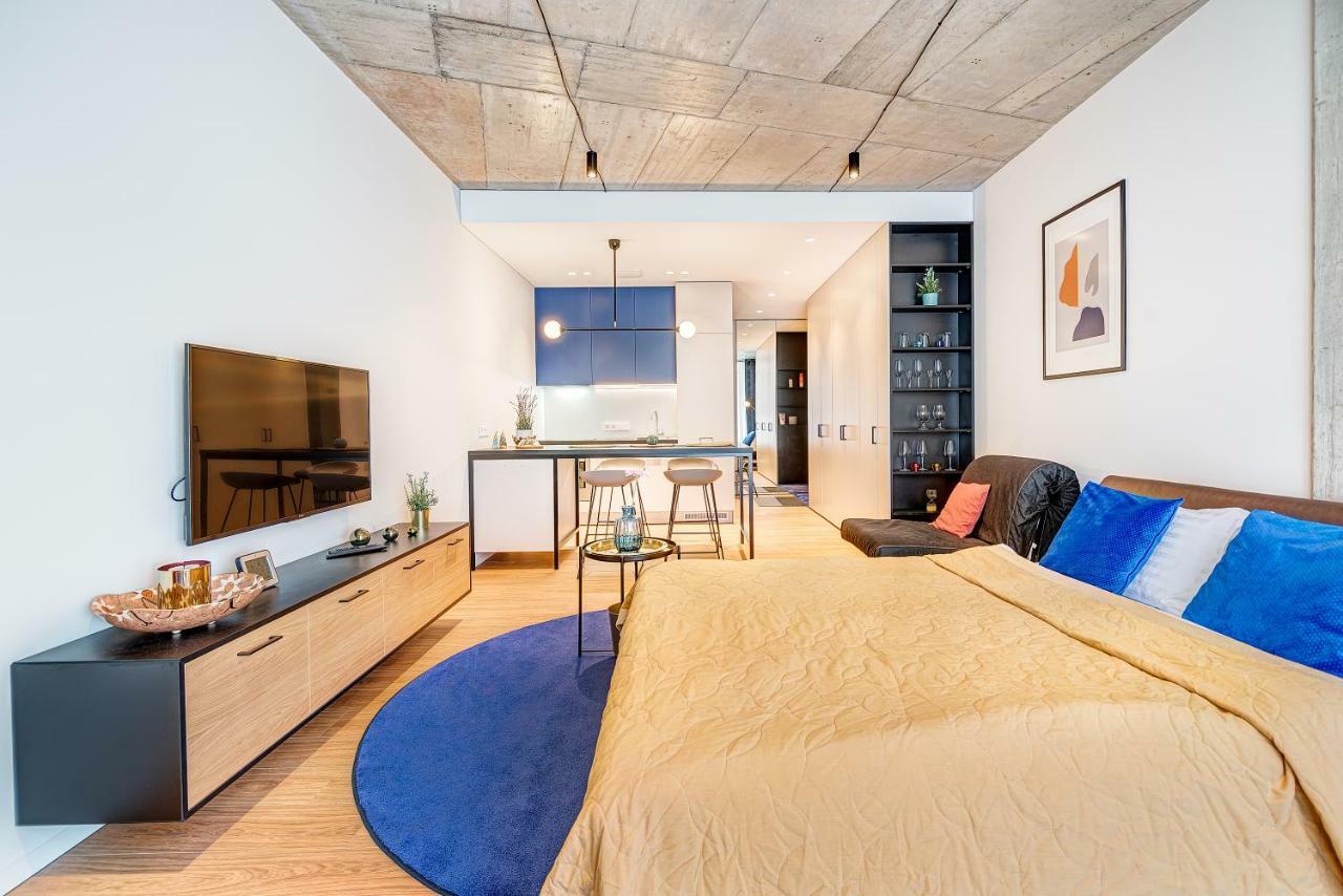 Happy Inn Gold Studio, Self Check-In, Parking In The Underground Garage VNO Extérieur photo